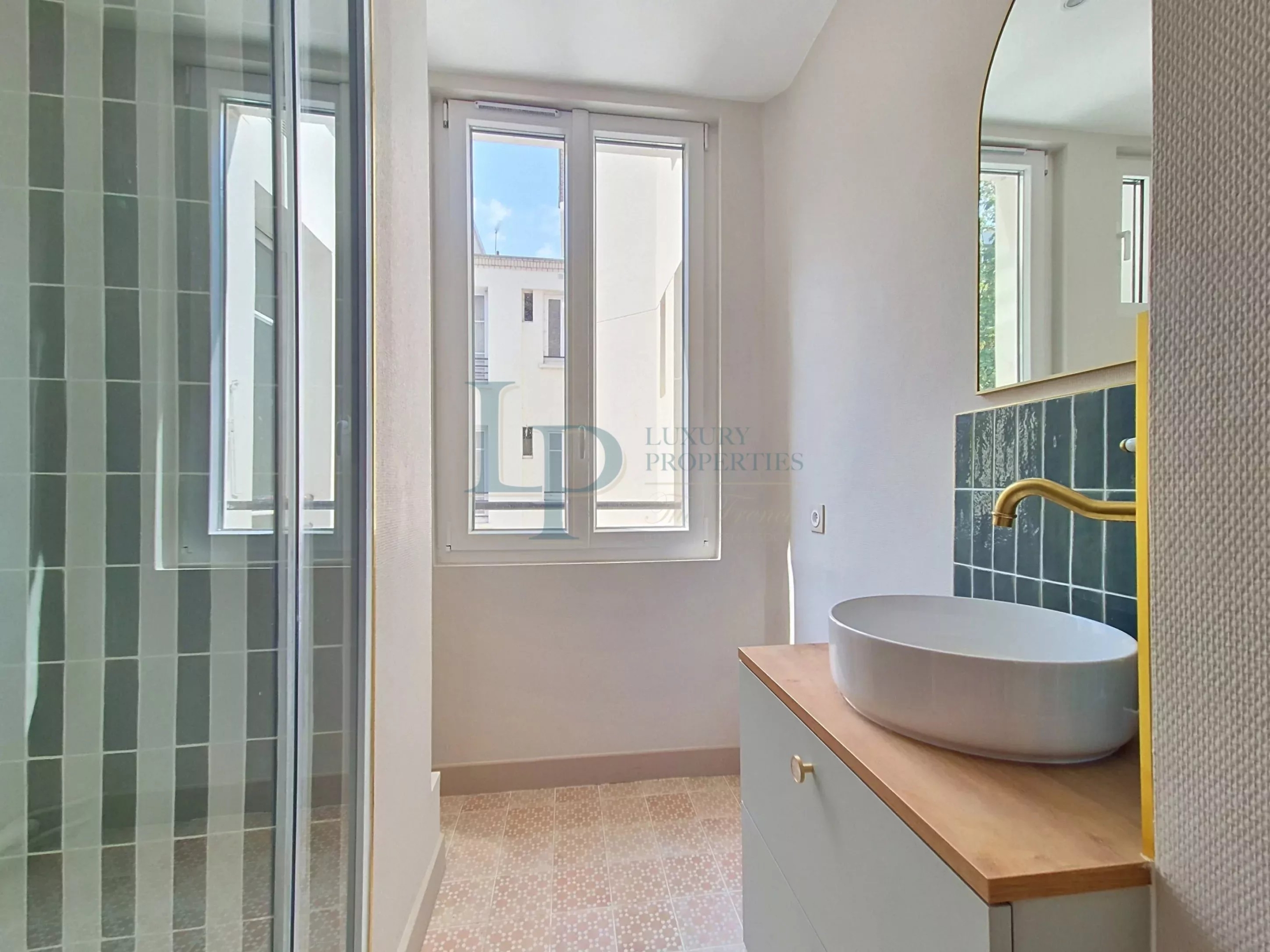 d2d6a3fb535ef80a60c4d684c6641a21_71badcaee6_2896-original-47192-0.jpg PARIS 14th – BELLE PLAISANCE – 3 exceptional rooms