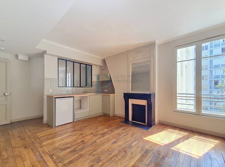 PARIS 14th – BELLE PLAISANCE – 3 exceptional rooms
