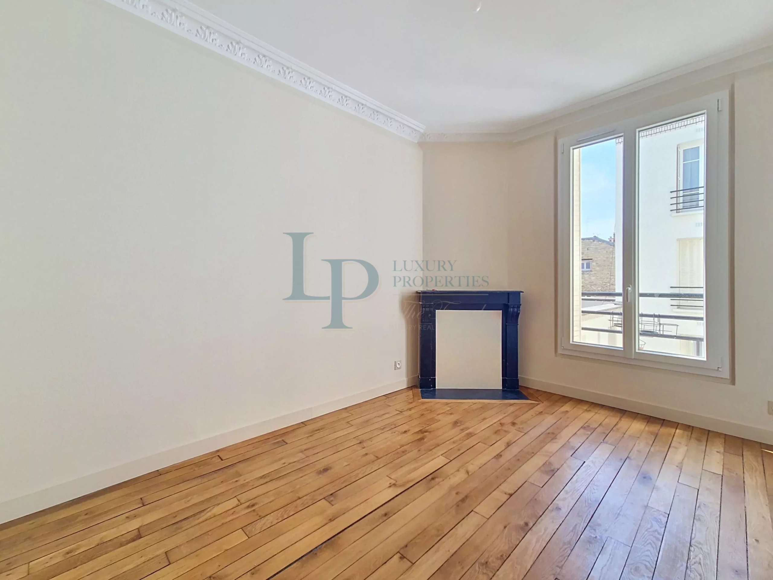 e82ce85d9f92761183021ae7814867a4_e0e288a45d_2896-original-47142-0.jpg PARIS 14th – BELLE PLAISANCE – exceptional 2-room apartment