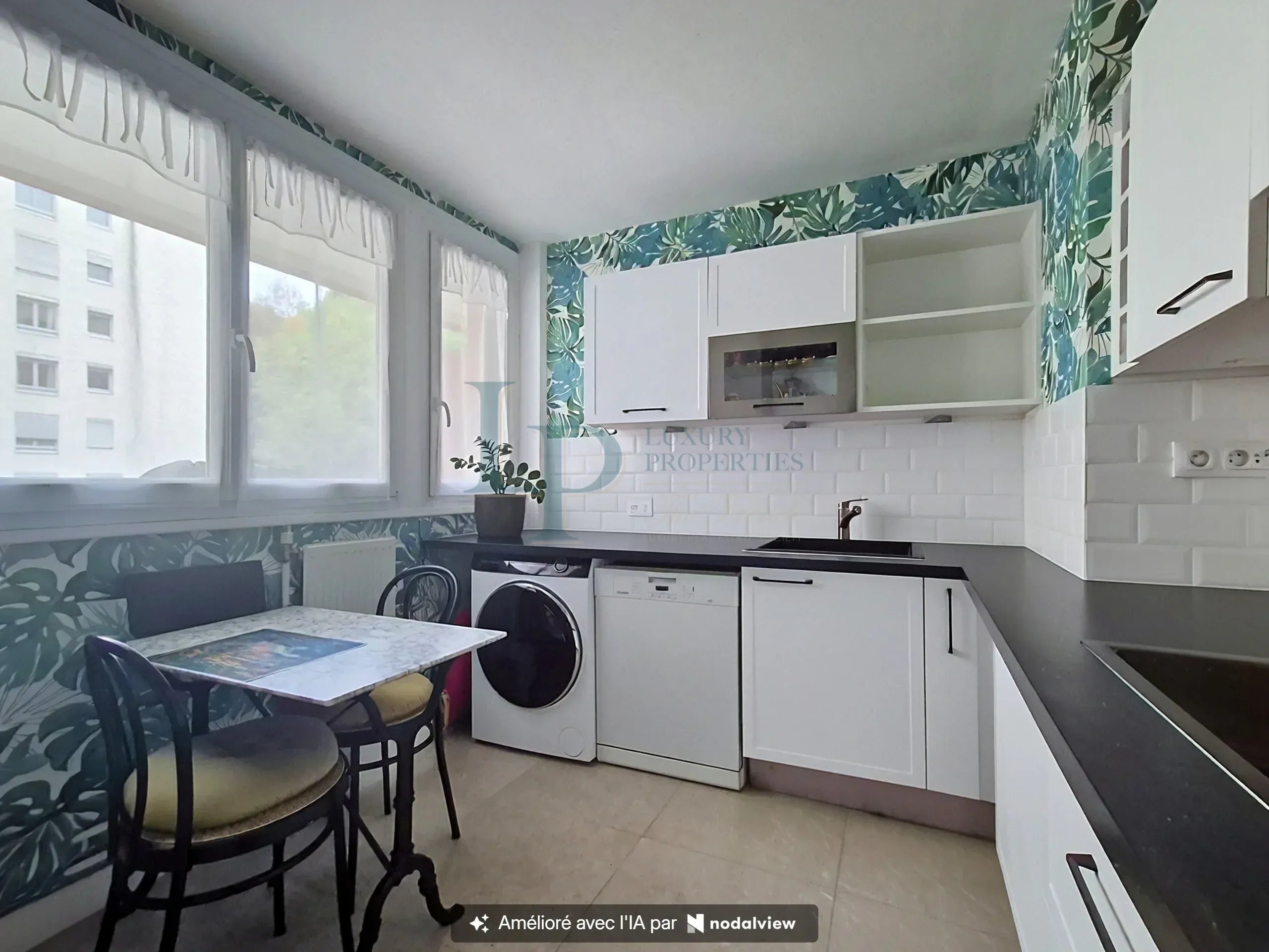 de949f5a6923d5522555accd7f38b2e9_6d2f71eb8f_2560-original-49271-0.jpg Appartement 3 pièces 57.97m² Vente à Chaville